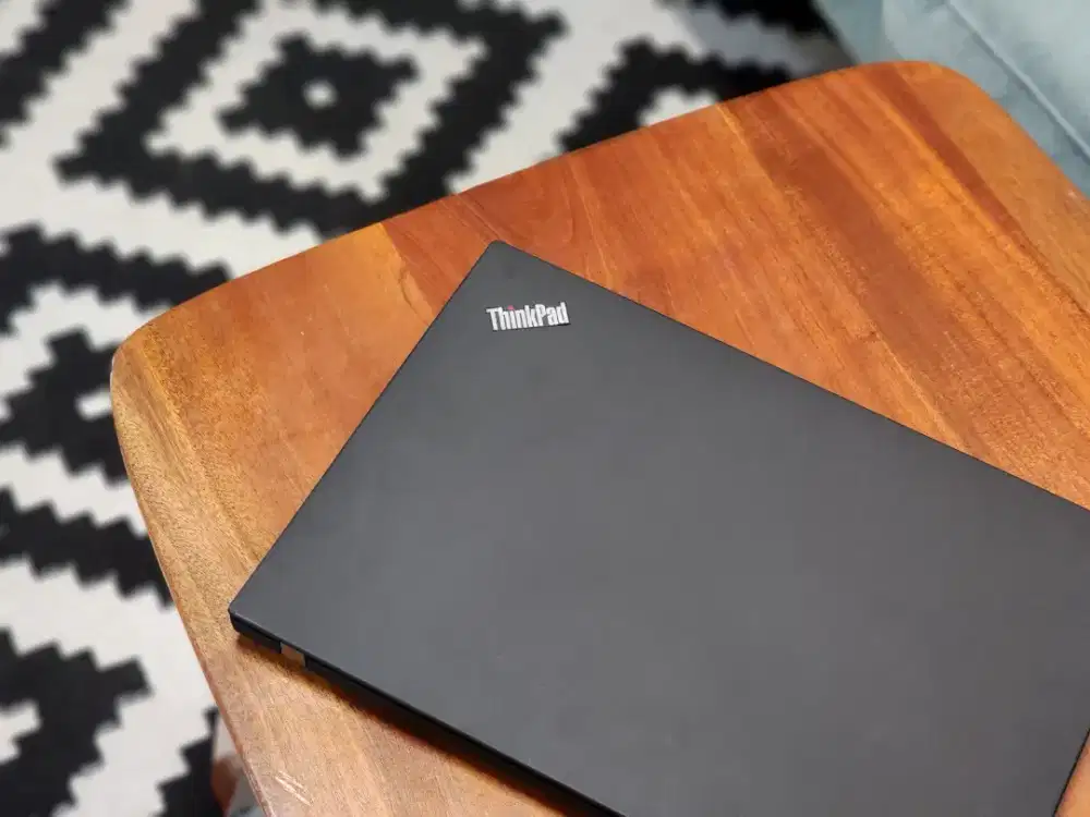 Laptop i5 Slim Thinkpad T470 Dobel Baterai Layar IPS FHD Istimewa