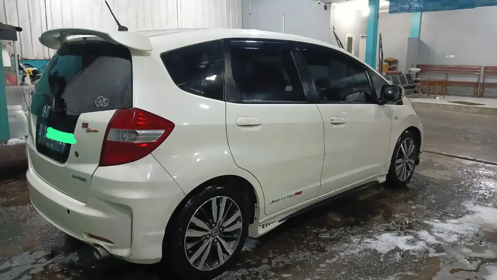 Honda Jazz 2011 Bensin