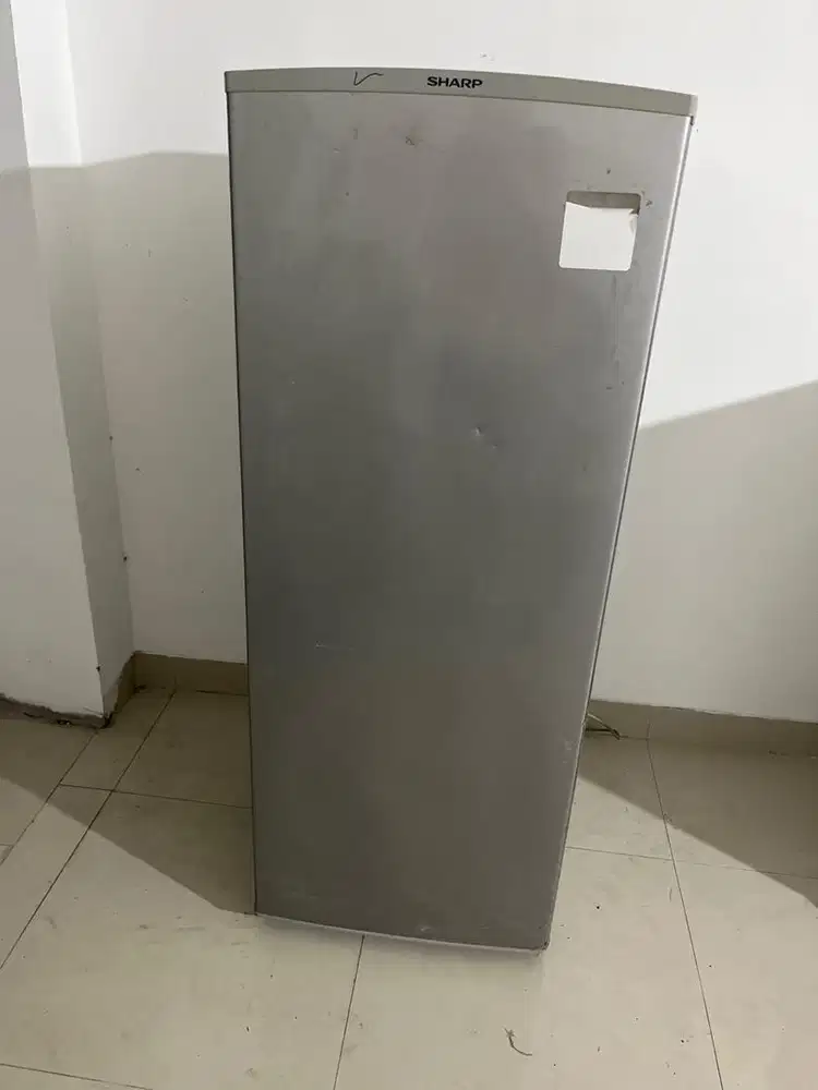 Lemari es flizer merk shap