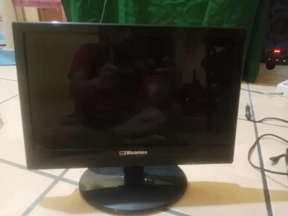 Monitor wearnes 16inc