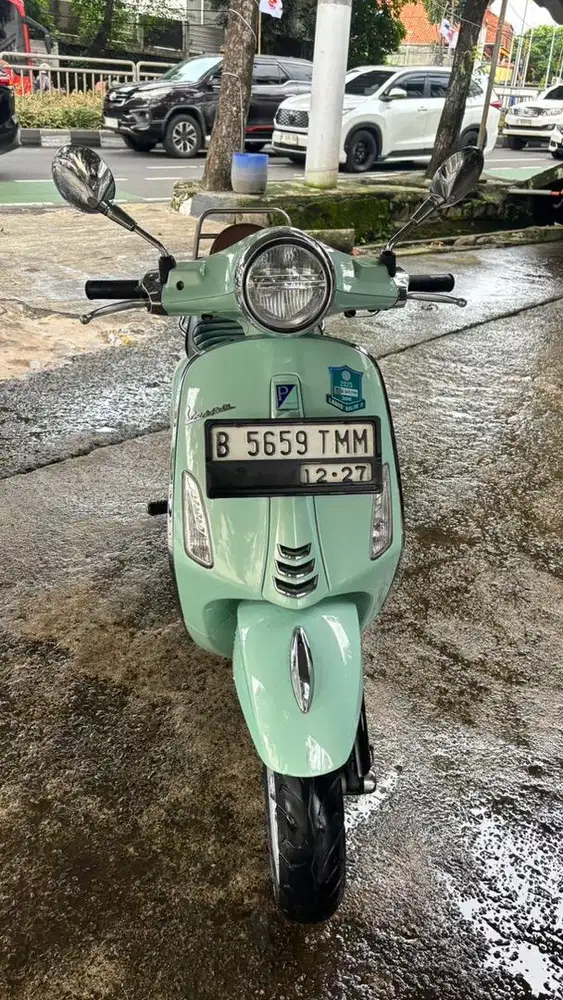 vespa primavera hijau 2022