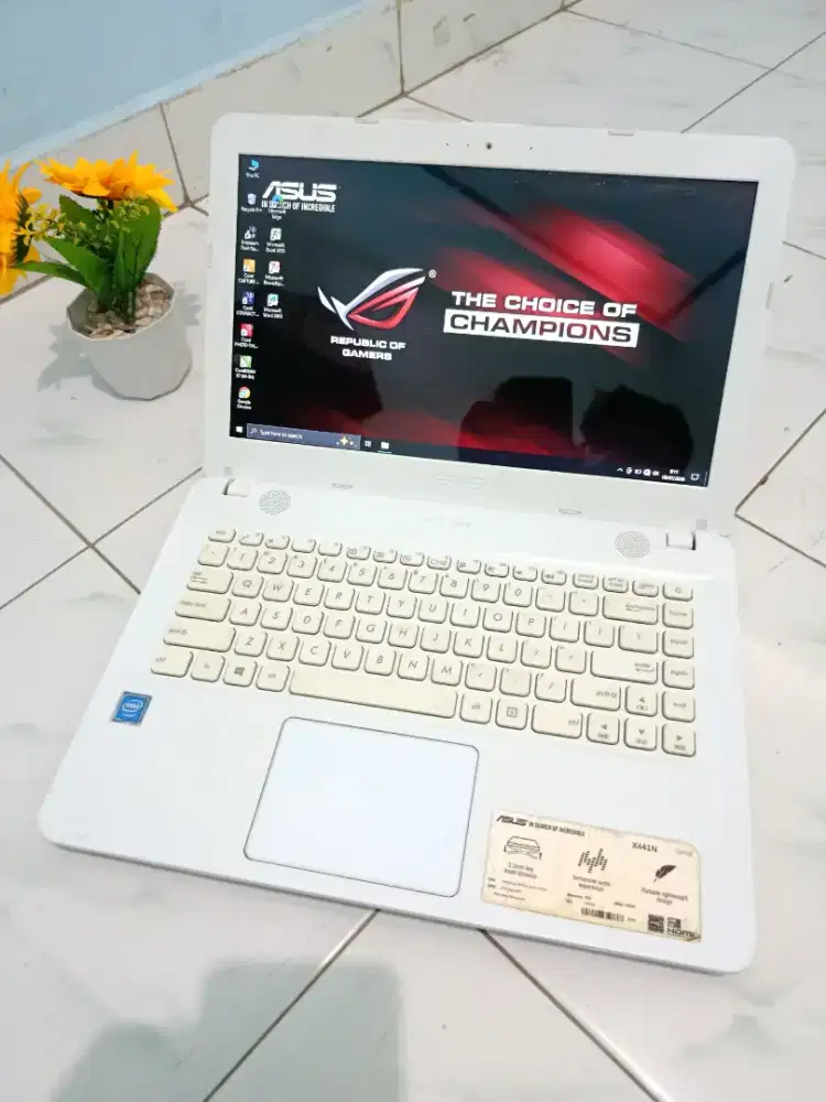 Laptop Asus slim gen6 game editor btrai awet