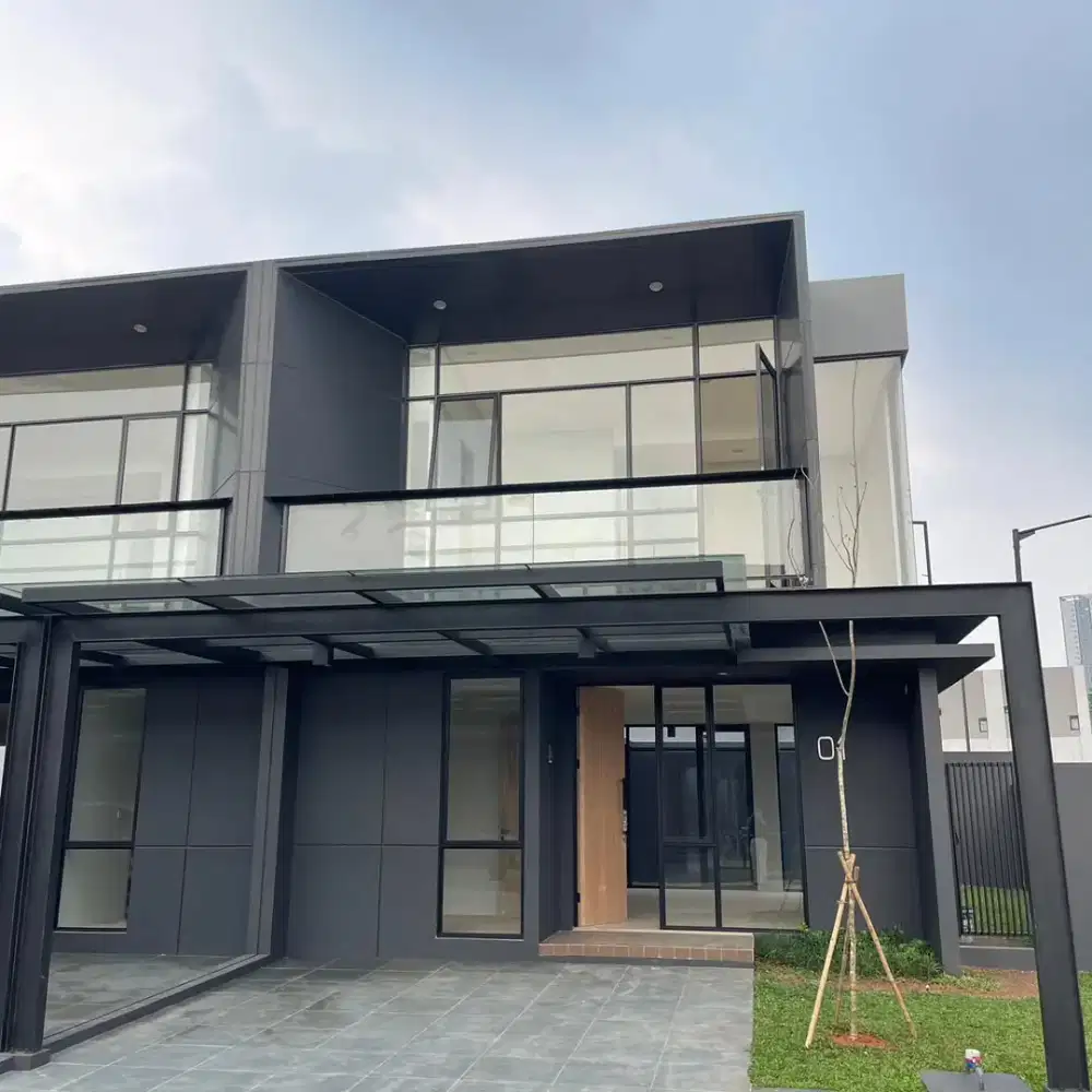 Rumah 2 lantai 4 kamar tidur lippo cikarang