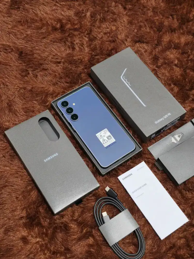 Samsung S25 FE 8/256GB Resmi SEIN Seminggu Pakai - Navy