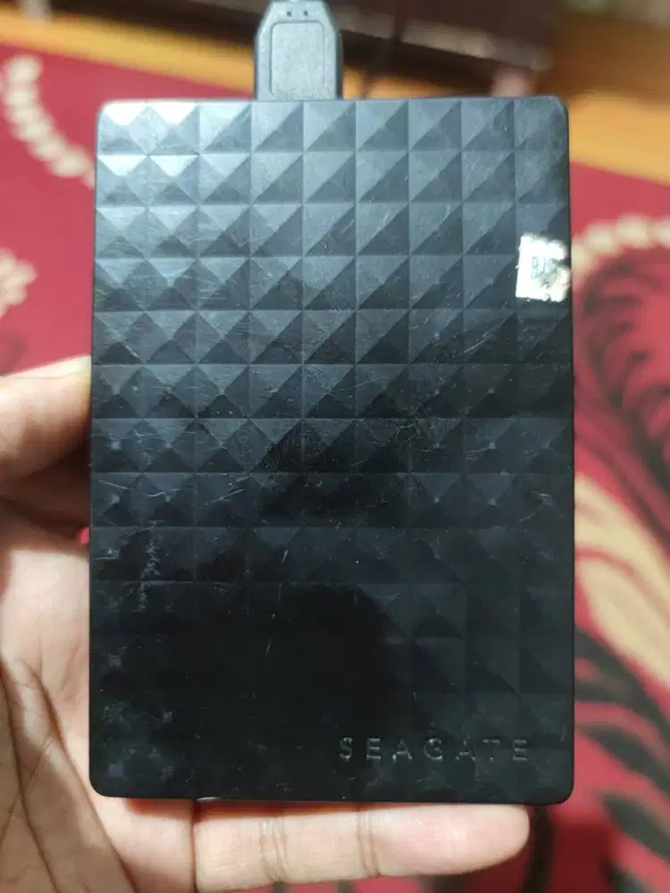 Hardisk 1TB Merk Seagate plus Movie Series