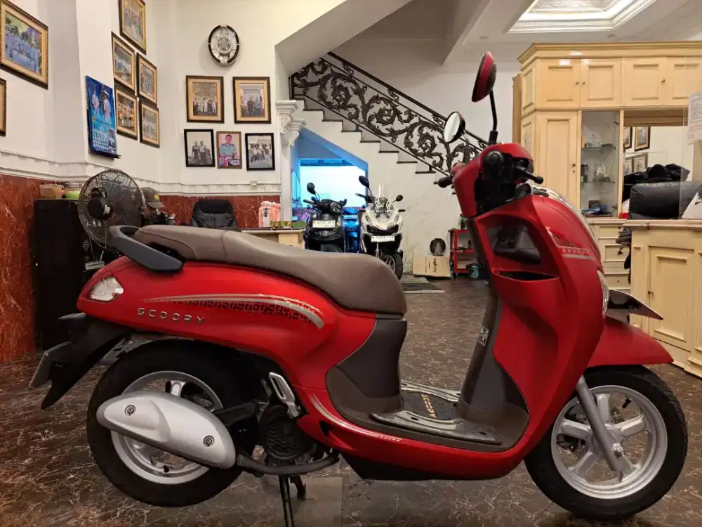 DP 1JUTA SCOOPY STYLISH REMOT 2025 MASIH BARU KM.RENDAH SIAP PAKAI BOS