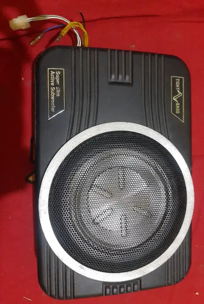 Subwoofer kolong 8 inch suara mantab