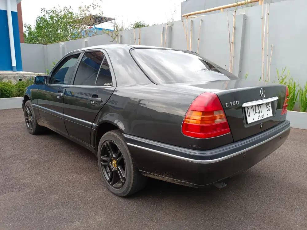Mercedes-Benz C180 1995 Bensin