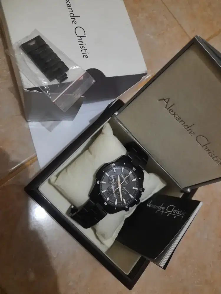 Jam tangan alexandre christie