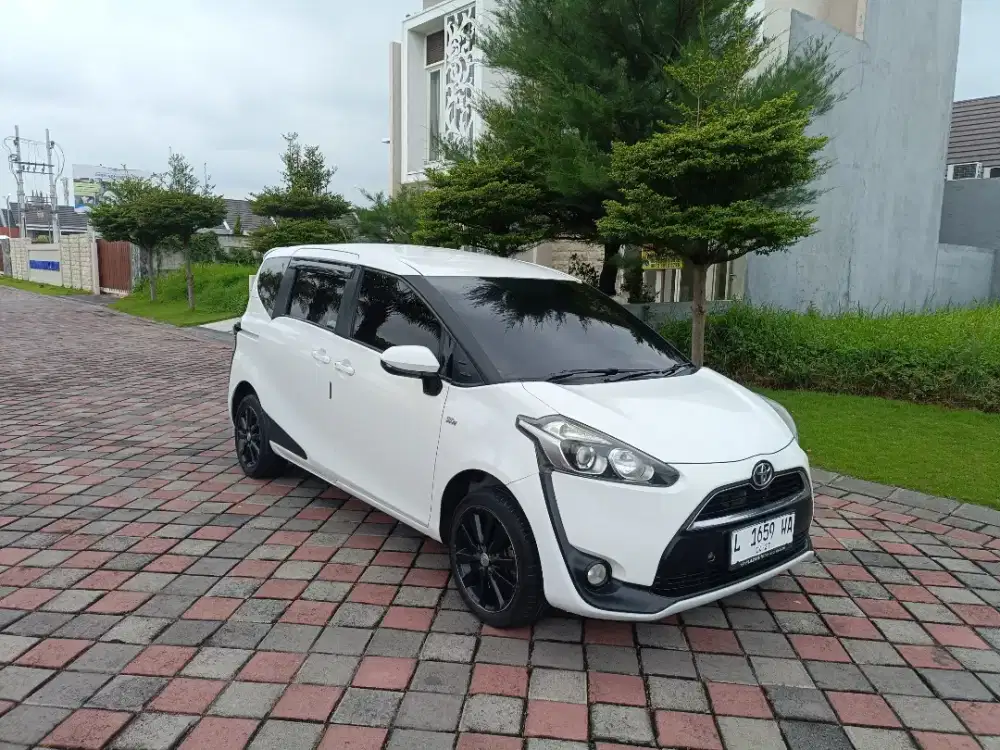 Toyota Sienta G manual 2017 istimewah