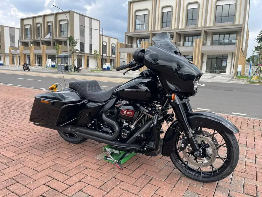 STREETGLIDE SPECIAL 2020 FULL PAPER