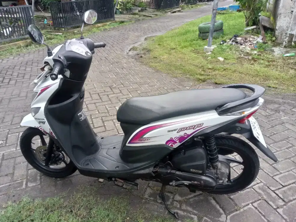 Honda beat pop 2015