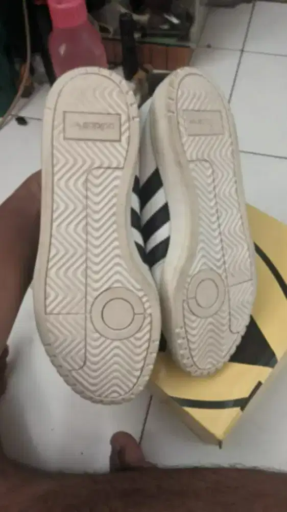 Sepatu adidas joss