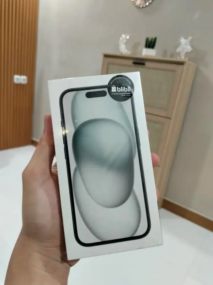 Iphone 15 128GB Hitam Baru
