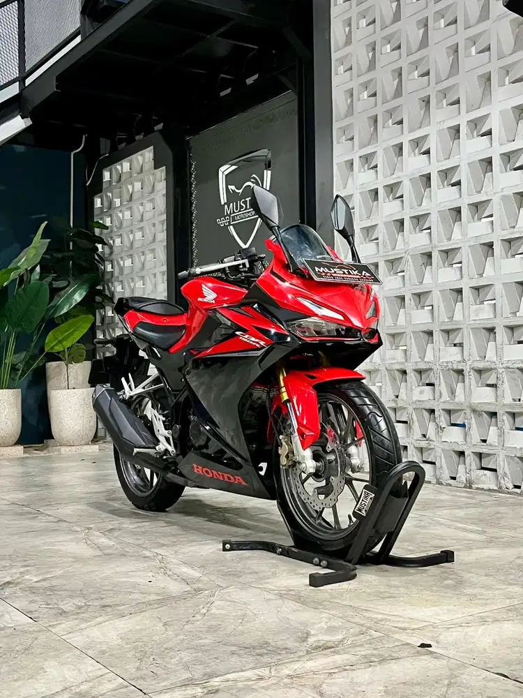 HONDA CBR150 ABS 2023 - Chintia Mustika