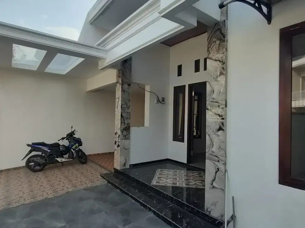 Strategis! Araya Bangunan Baru 2Lantai Kota Malang