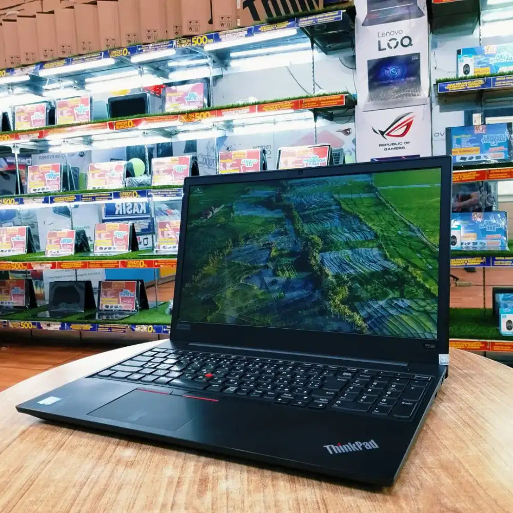 REKOMNEDASI LAPTOP