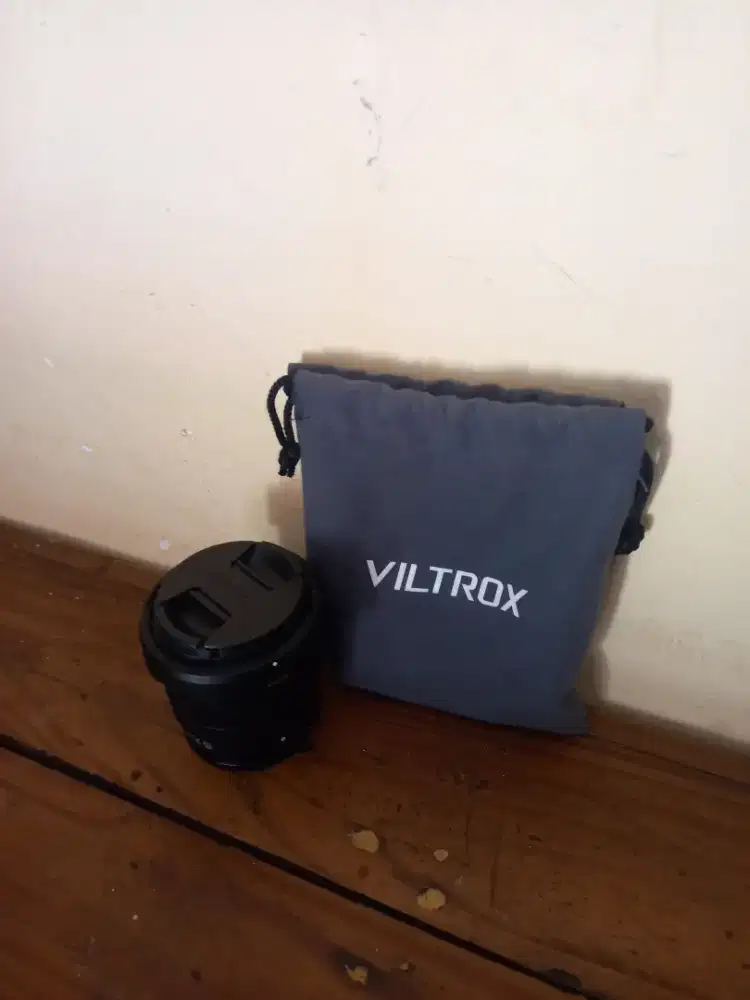 Di jual LENSA VILTROX