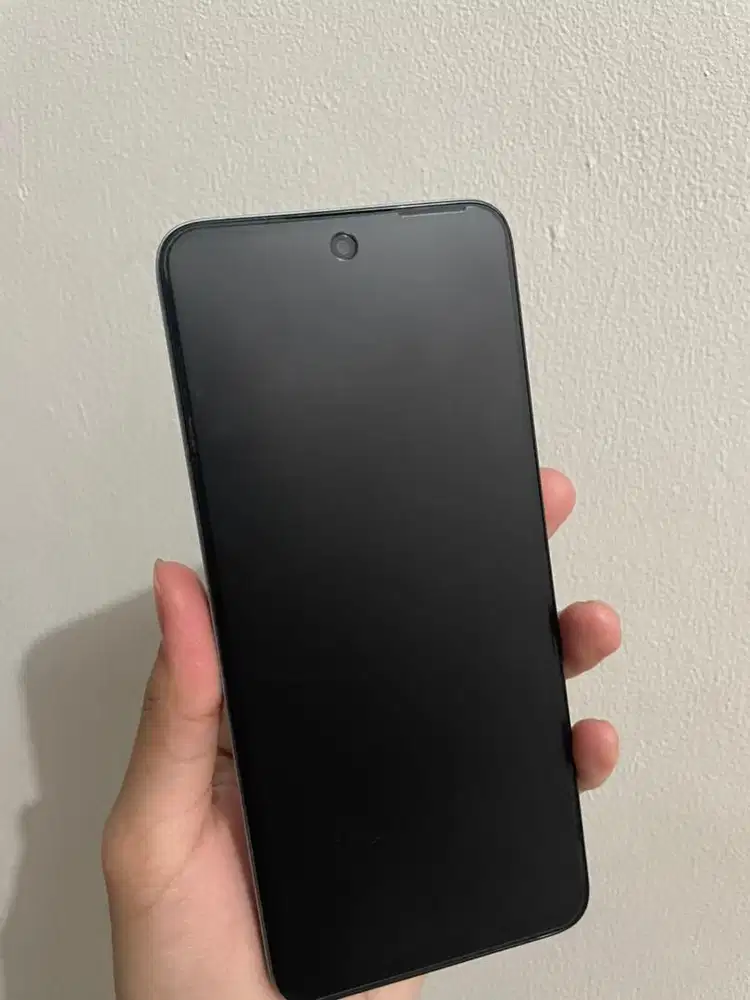 Redmi 13 8/256.