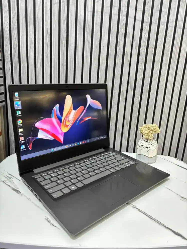 Lenovo V14-ADA Amd Athlon 3150u (14inch)Ram8Gb/Ssd256Gb
