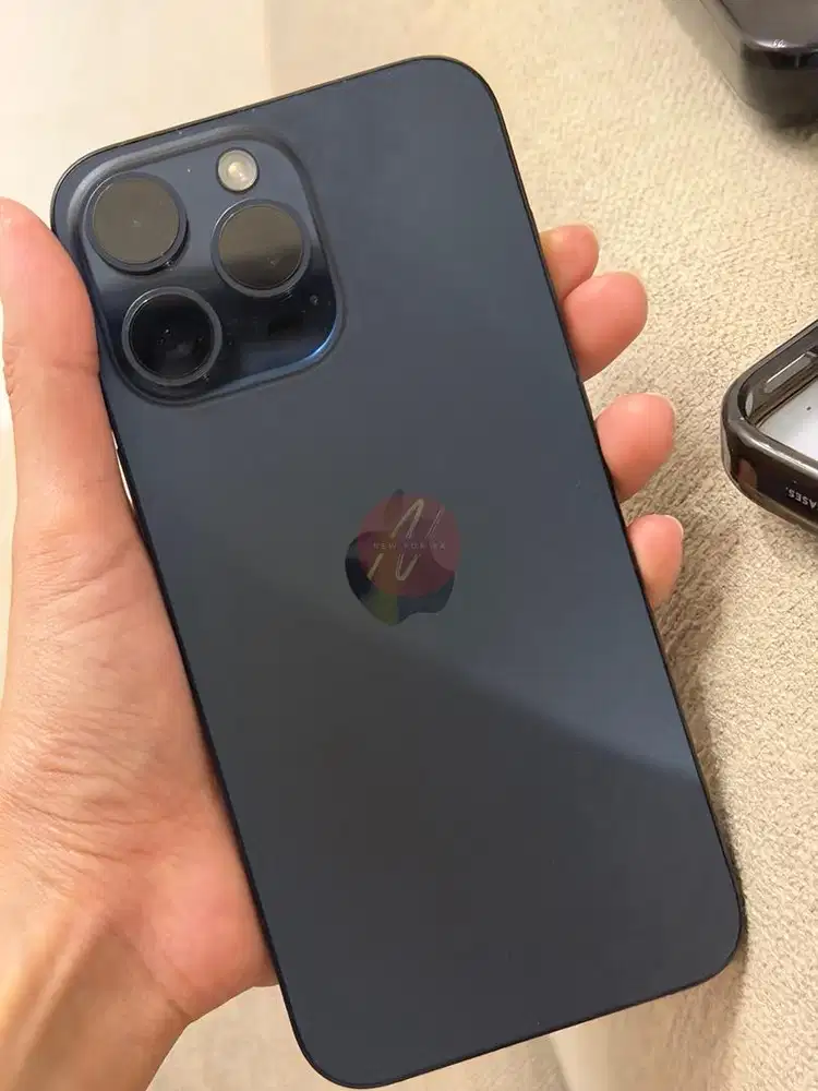 iPhone 15 Pro Max 1Tb iBox