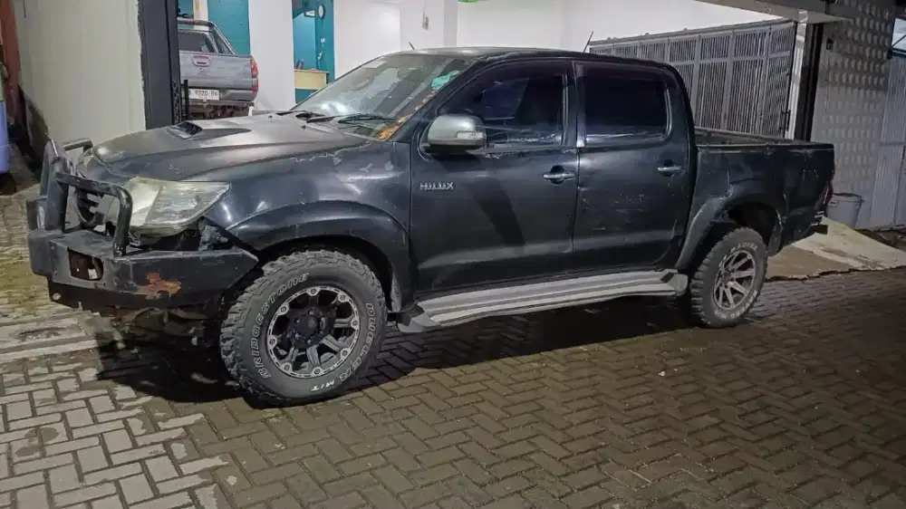 Hilux G double cabin