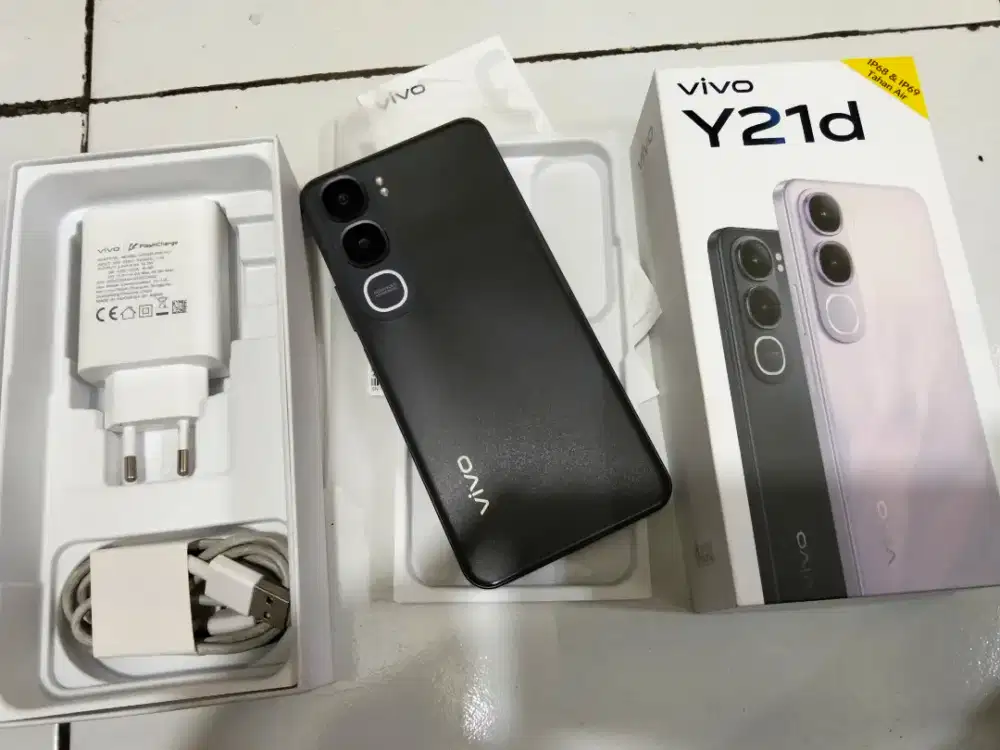 VIVO Y21D 6/256GB Like new