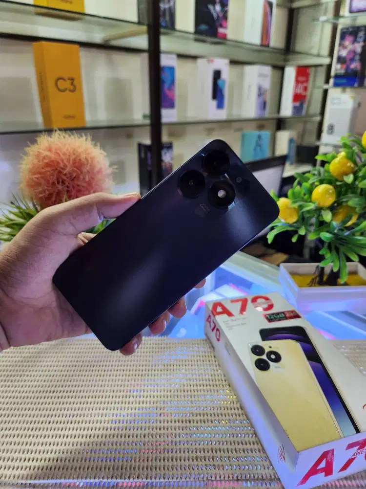 Itel A70 4G Ram (4+8) 12Gb/ 256Gb Fullset Mulus Original Bergaransi