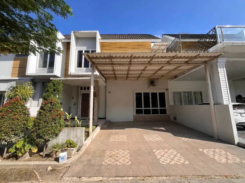 Disewakan Rumah Semi-Furnished di Komplek Halton Place, Medan