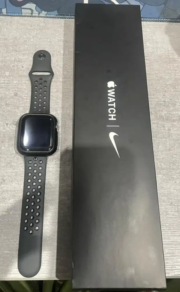 Apple Watch SE Nike+ Edition