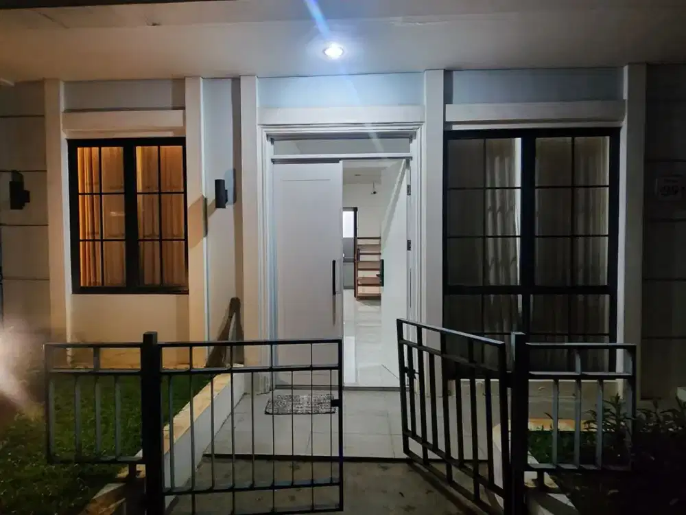 DISEWAKAN RUMAH MODERN DOUBLE DECKER 3 LANTAI – LAVON 2, CLUSTER MONTANA- SUVARNA SUTERA (CIKUPA)