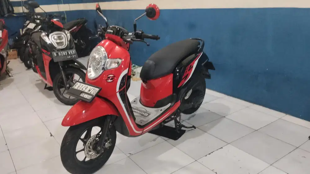 Di Jual Honda Scoopy gress siap pakai