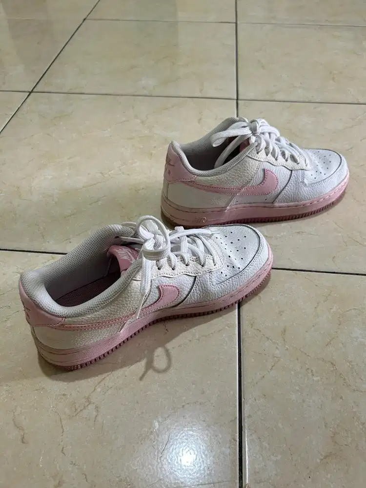 NIKE AIR FORCE 1 LOW PINK