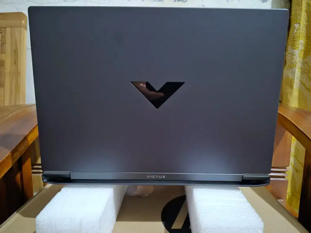 LEPTOP HP VICTUS 15 GAMING RAM 16/512 RTX4050-6gb