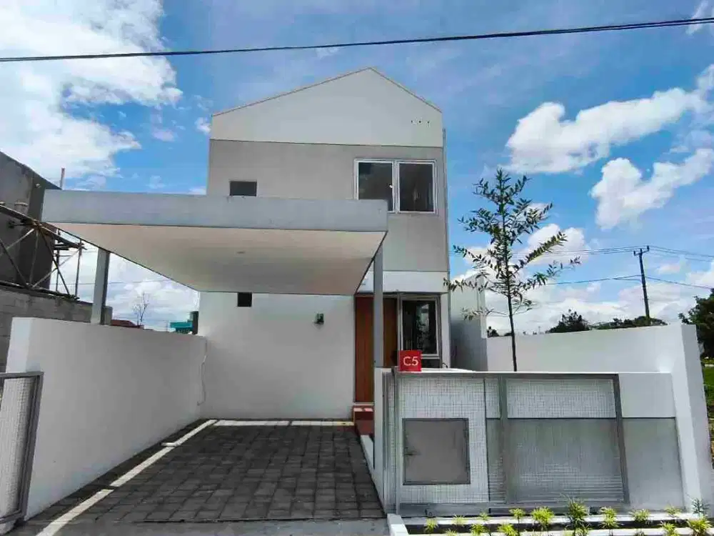 rumah baru modern dijalan utama Ciwastra