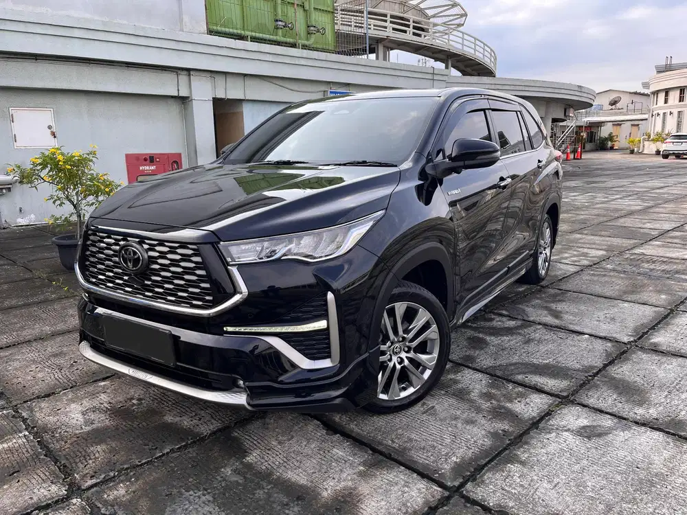 Toyota  Innova Zenix 2.0 Q Hybrid 2024 Tss Modelista