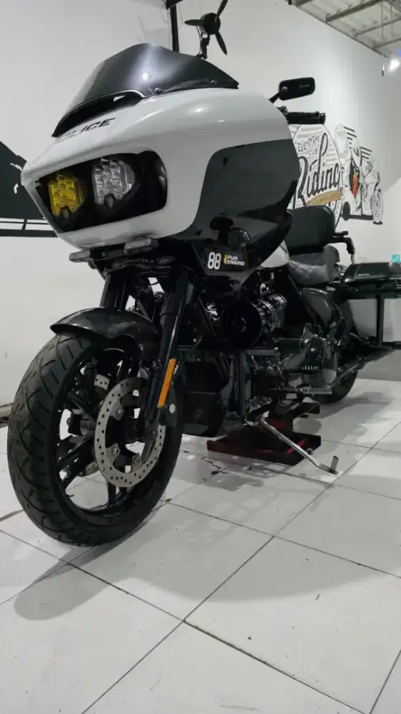 Harley Davidson Road Glide Special Black M8 2017