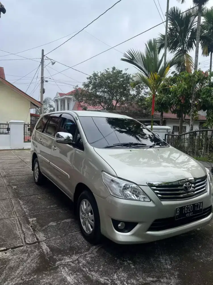 Toyota kijang Innova G 2.5 M/T thn_2012