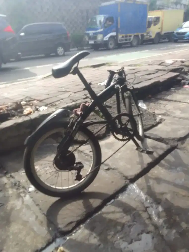 Sepeda lipat merk.gilank