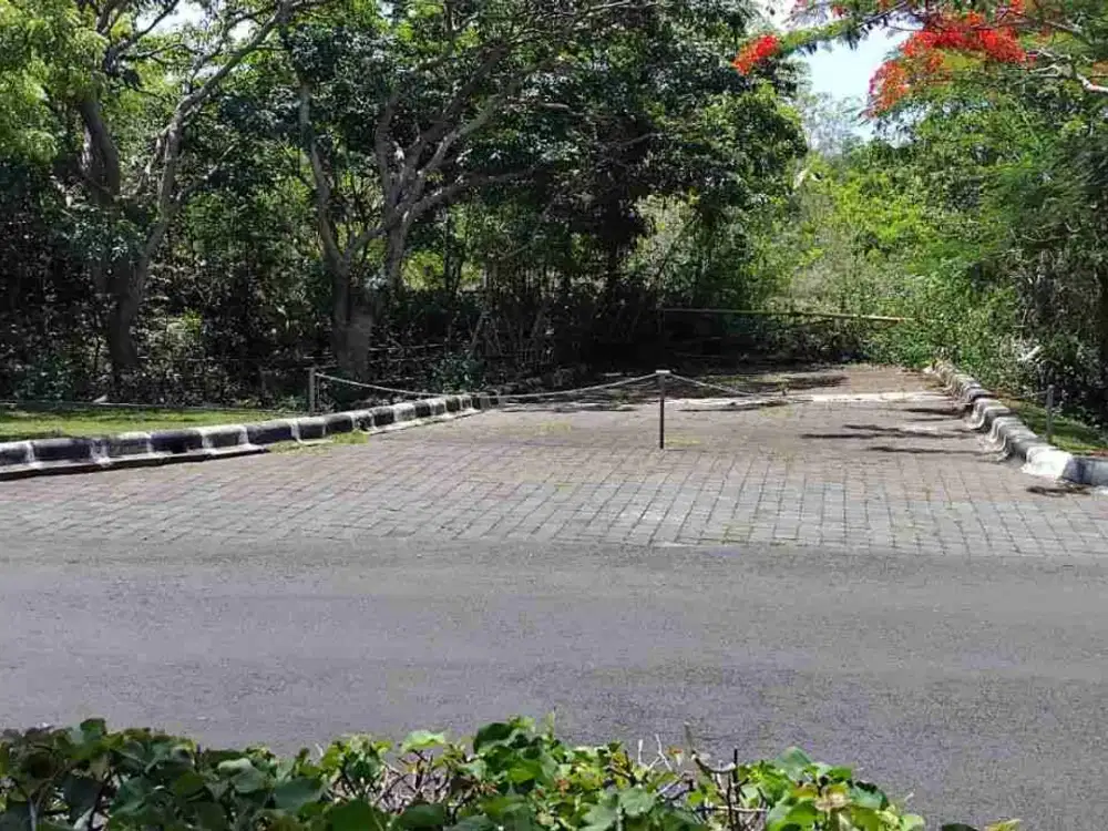 Sale Tanah Lingk Villa,resort 63700m2 Pecatu Graha Jimbaran Jl16mtr