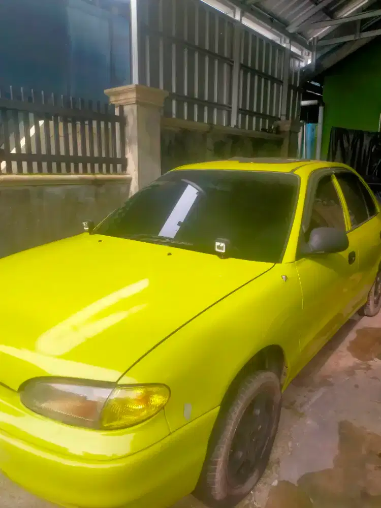 Hyundai Bimantara Cakra MT 1500 cc