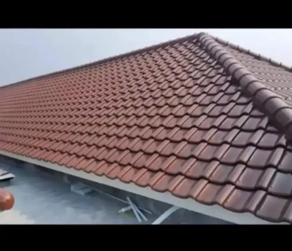 Bongkar pasang atap rumah