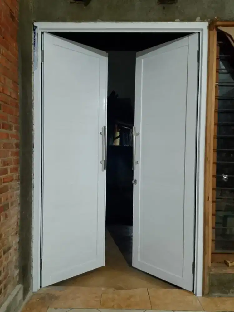 Pintu full aluminium double T220 L180