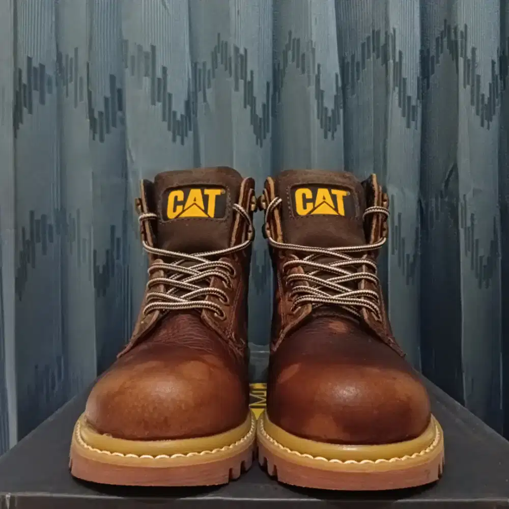 Caterpillar Colorado size 39 Original BNIB