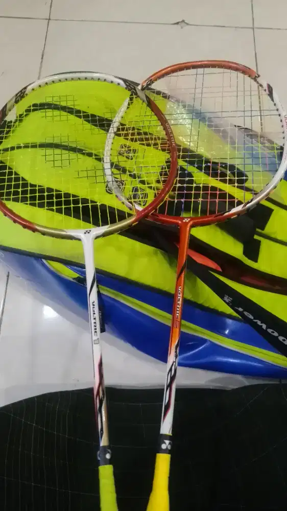 Raket Yonex voltric 1 dan 5