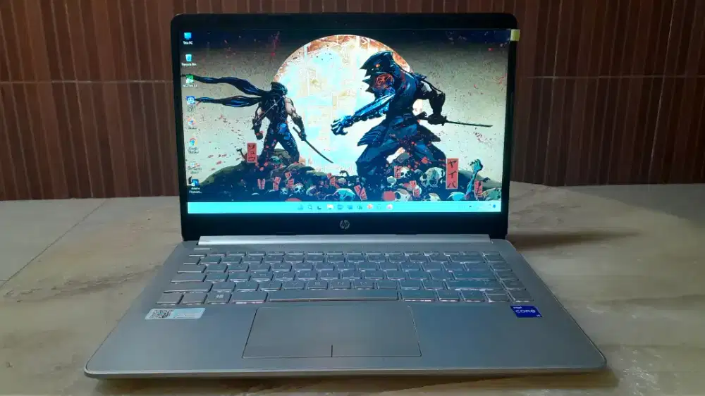 Laptop HP core i5 Ram 8GB DDR4 ssd Nvme SamsungEVO500GB BacklightGEN12