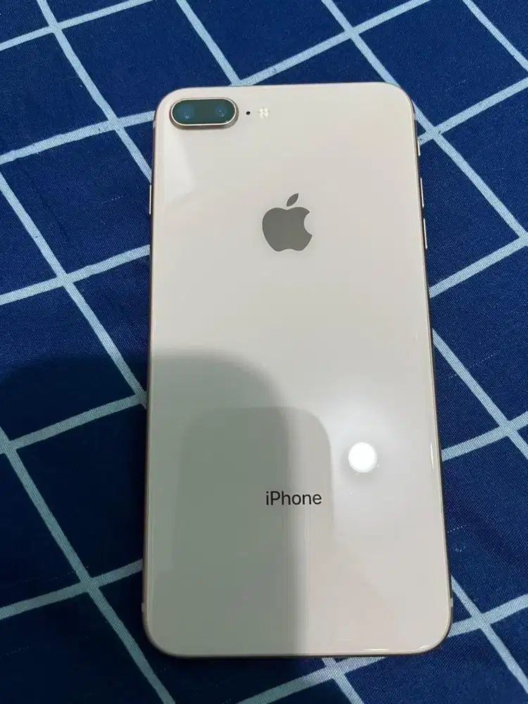Di Jual Iphone 8+ bisa nego