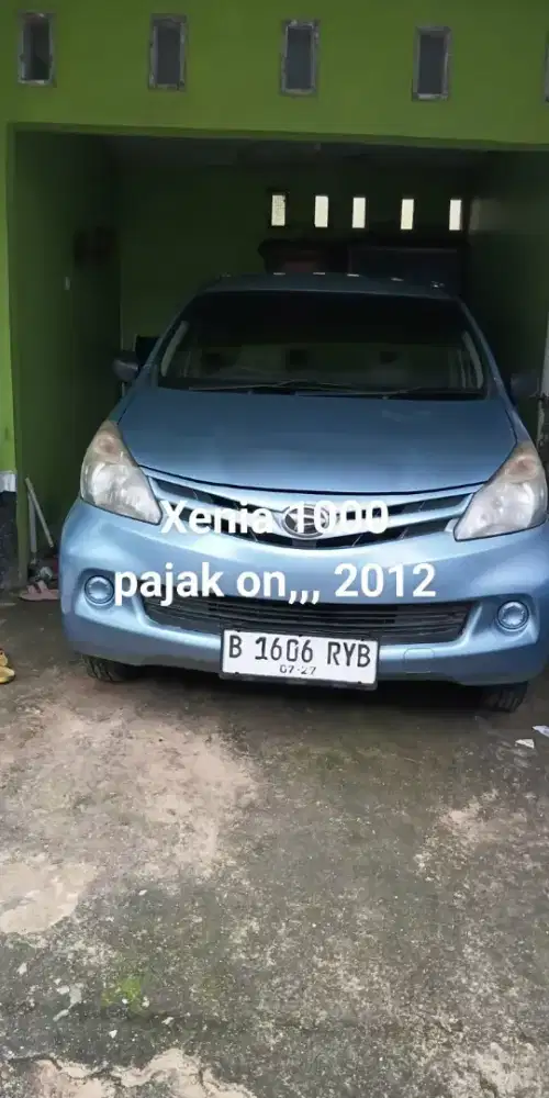 Xenia M 2012 istimewa