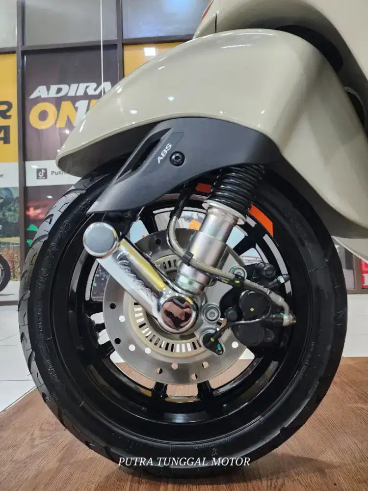 Vespa primavera 150abs