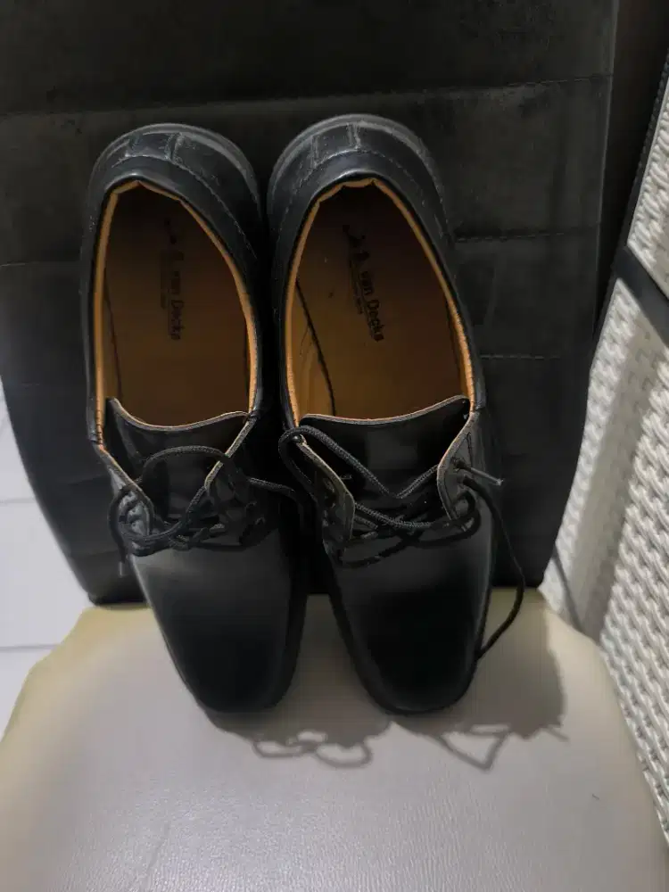 Di Jual sepatu Kantor